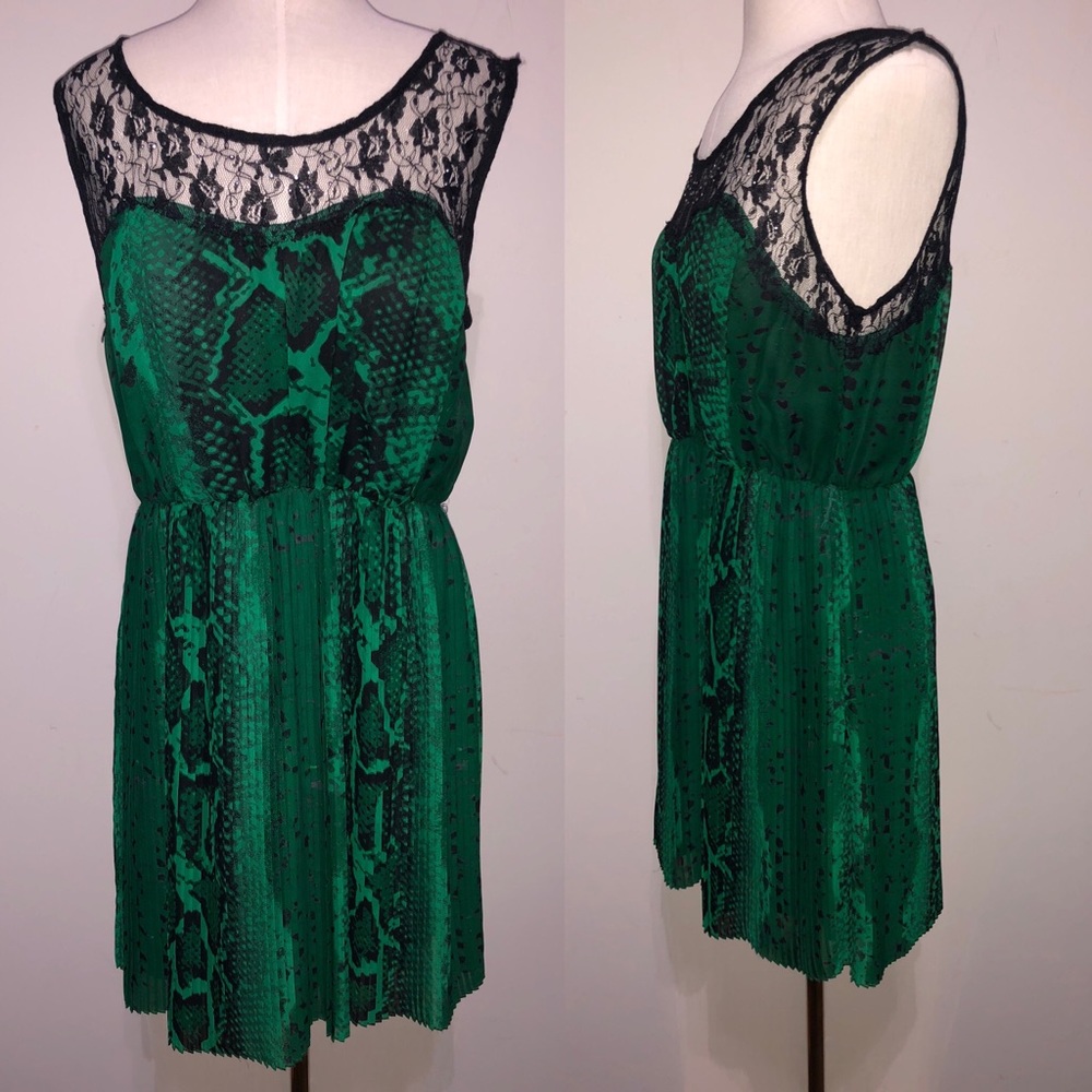 GB Black & Green Dress